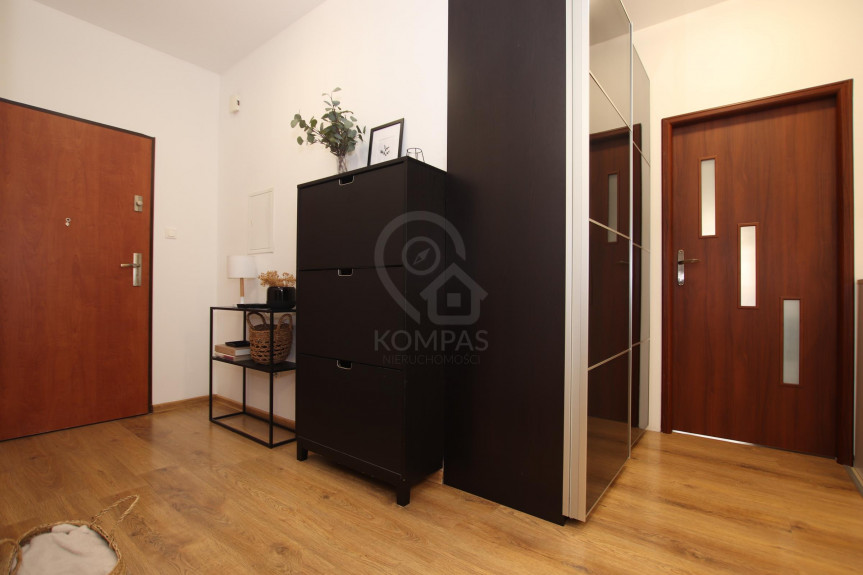 Wrocław, Wrocław-Krzyki, Wojszyce, Klasztorna, Przestronne 2 pok. z 2011 roku z DUŻYM tarasem