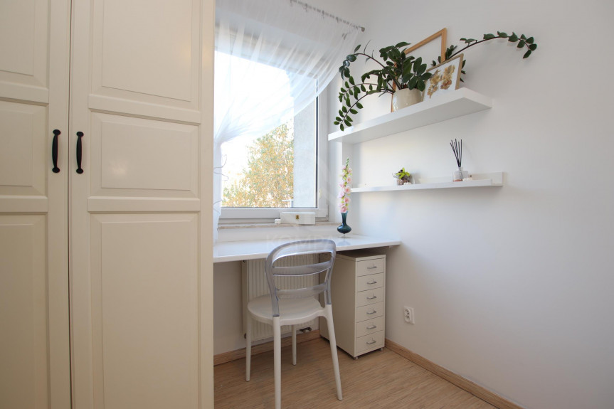 Wrocław, Wrocław-Krzyki, Wojszyce, Klasztorna, Przestronne 3 pok. z 2011 roku z miejscem w garażu