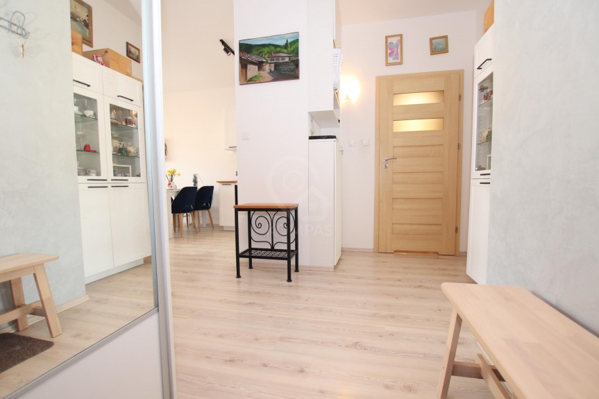 Wrocław, Wrocław-Krzyki, Wojszyce, Klasztorna, 3 pokoje | Jasne | Zadbane | Dwustronne | Spok&oacute;j