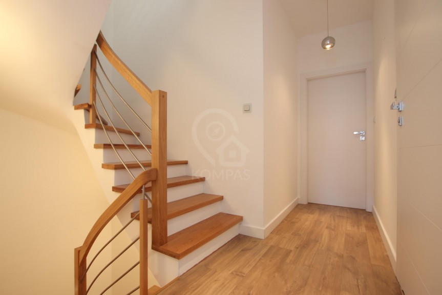 Wrocław, Wrocław-Krzyki, Ołtaszyn, Jaspisowa, Dom PREMIUM | Ogr&oacute;d 200m2 | zakup bez zgody MSWiA