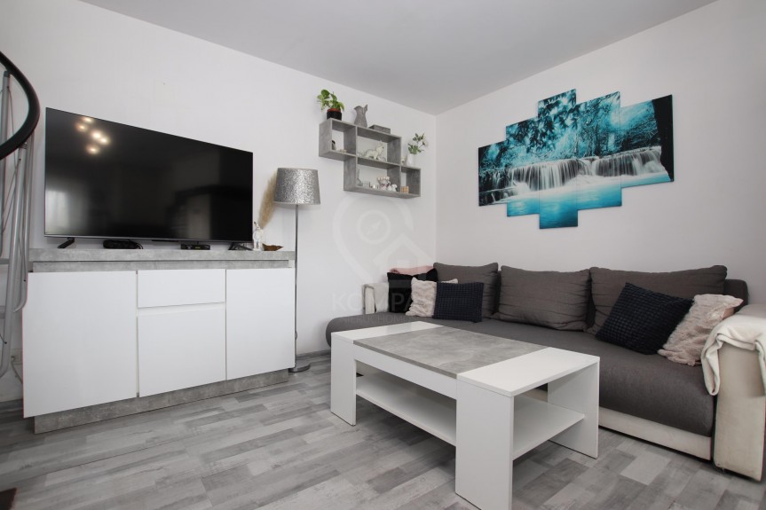Wrocław, Wrocław-Fabryczna, Leśnica, Lutyńska, 4 pokoje | Ogr&oacute;d 200m2 | Garaż | Remont w 2018r